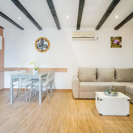 Ema By Interhome