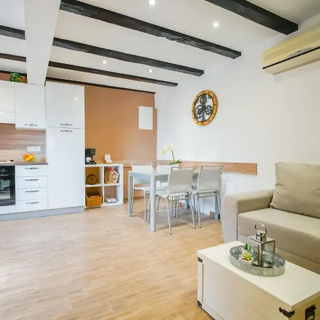 Ema By Interhome Apartment *