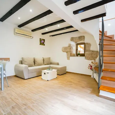 Ema By Interhome Apartment